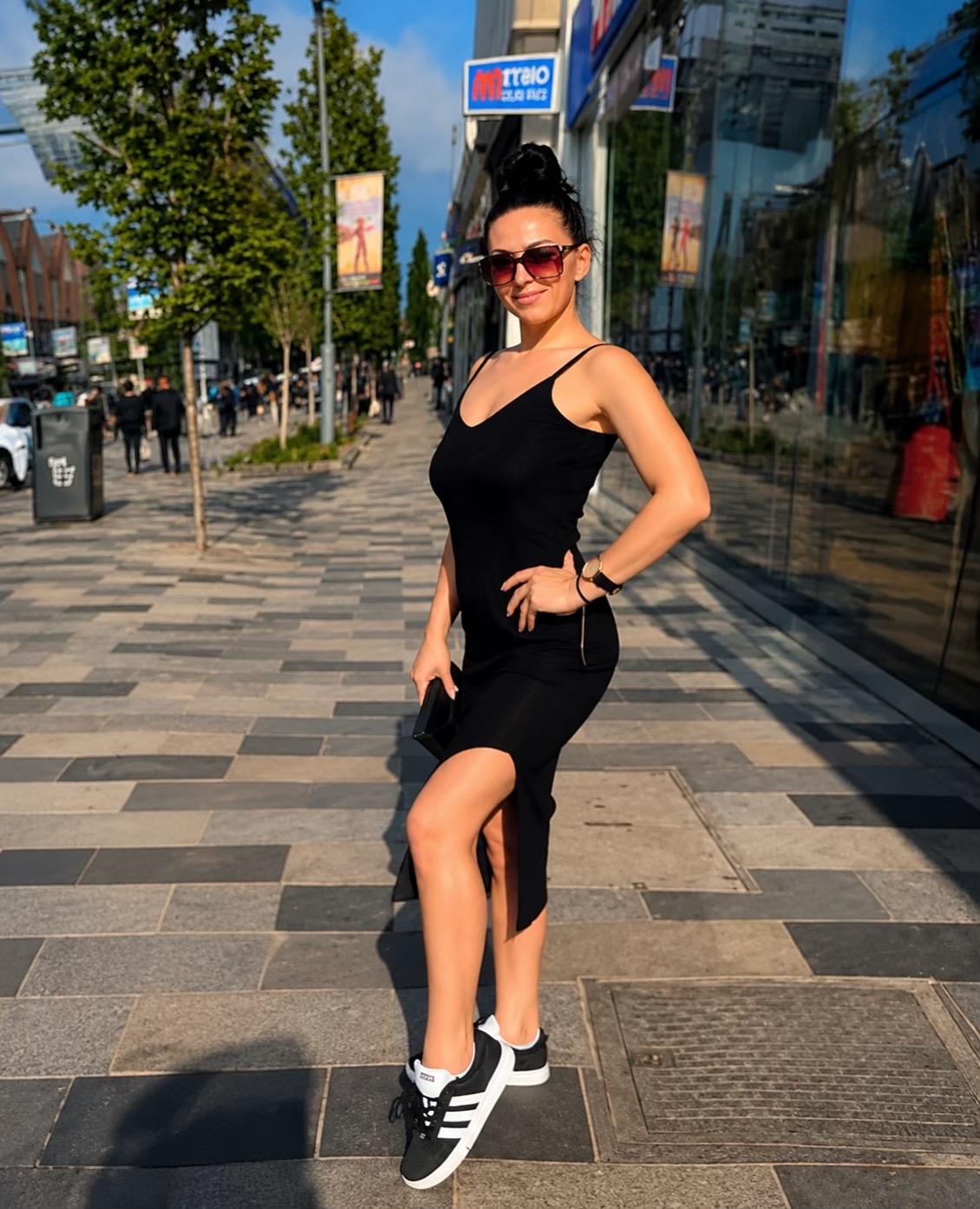 @Loredana