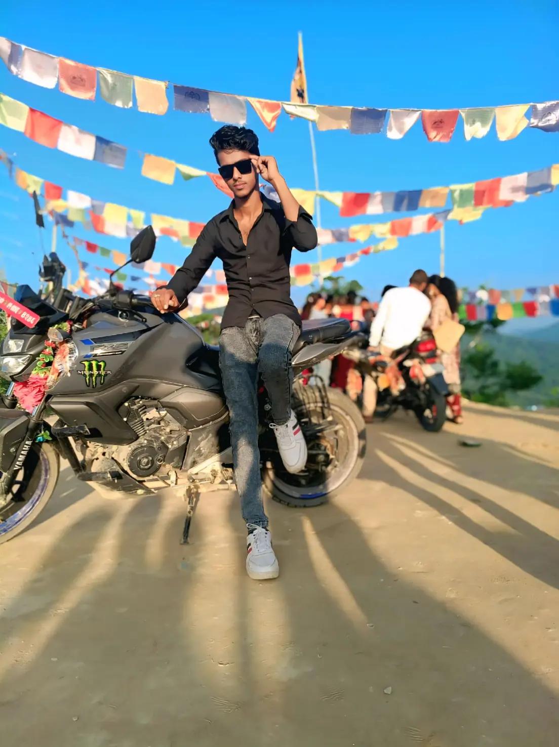 @🦅Ziddi Aashik07 ♥️