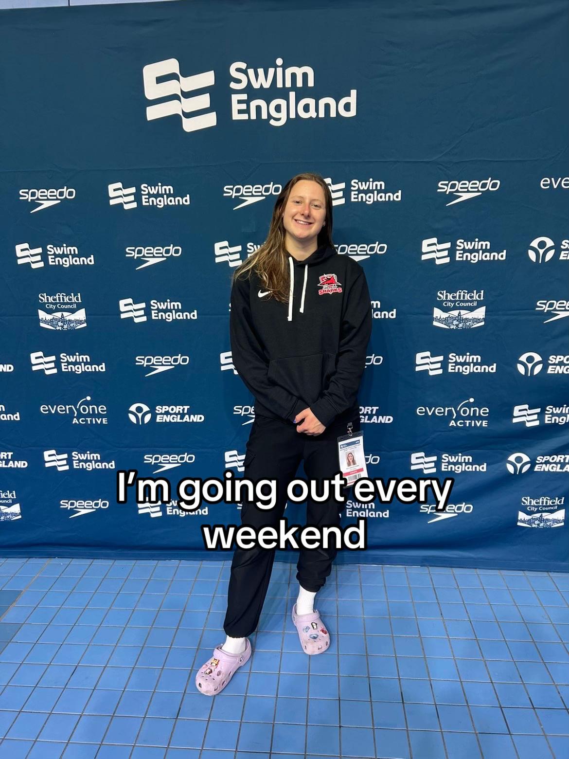 @Freya_swims_