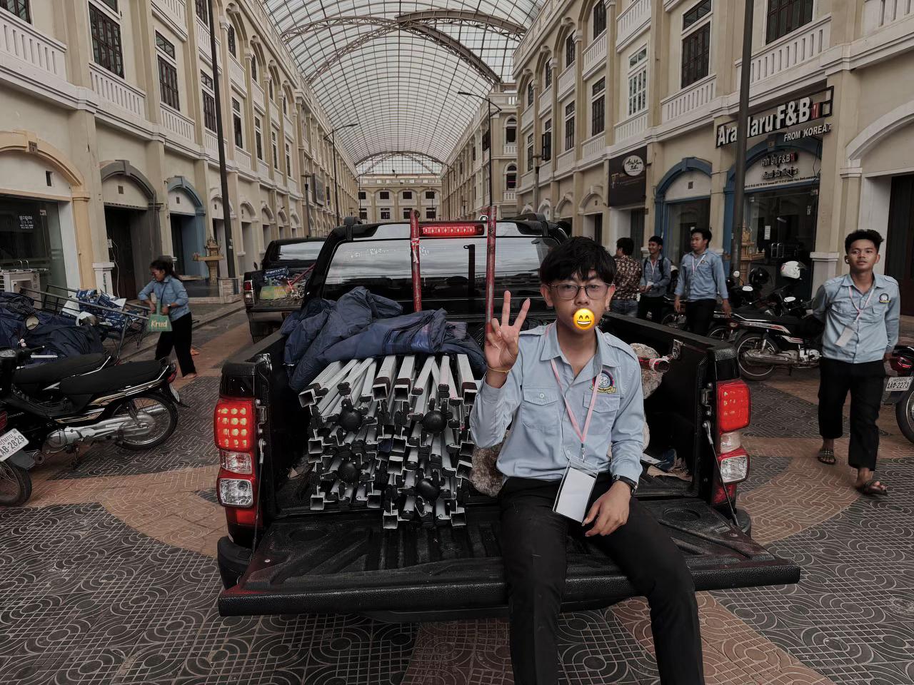 @Roth - រ័ត្ន