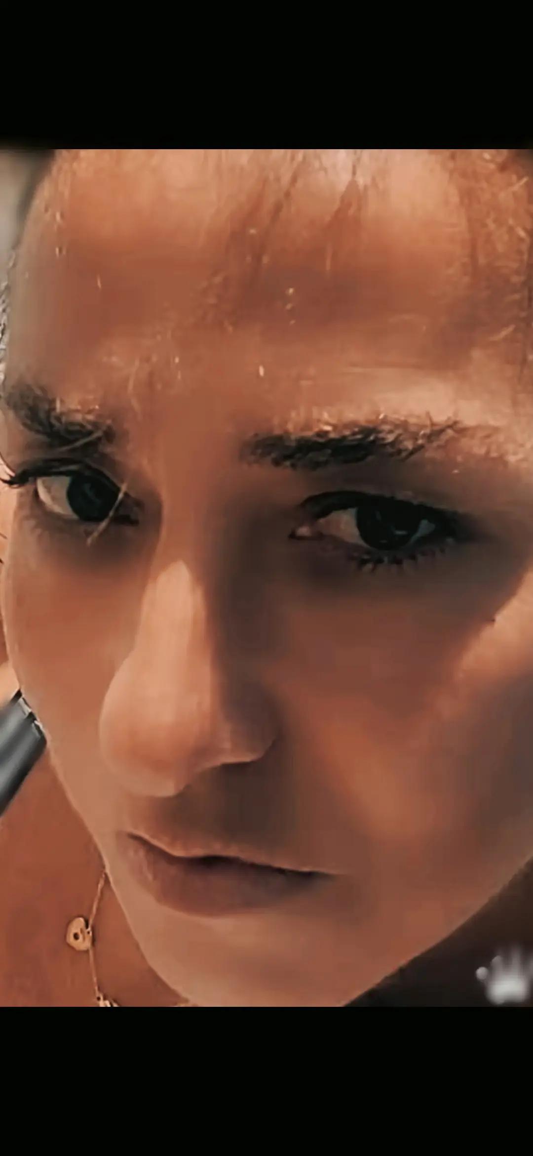 @Elisa Biondi851