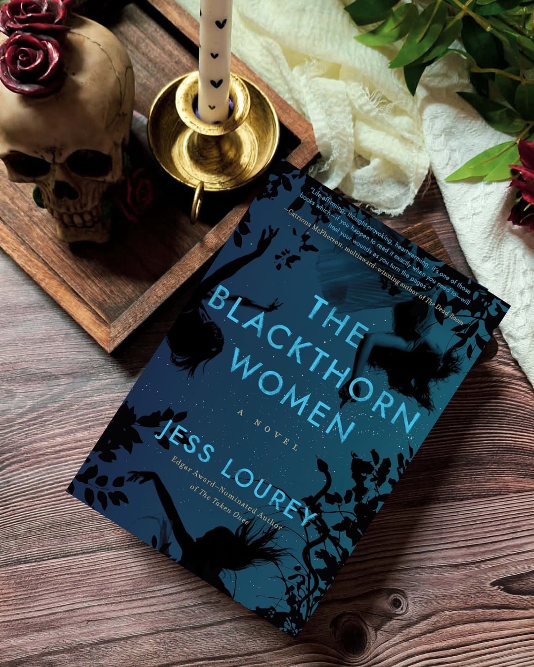 @Noelle📚 Book Recs & Writer