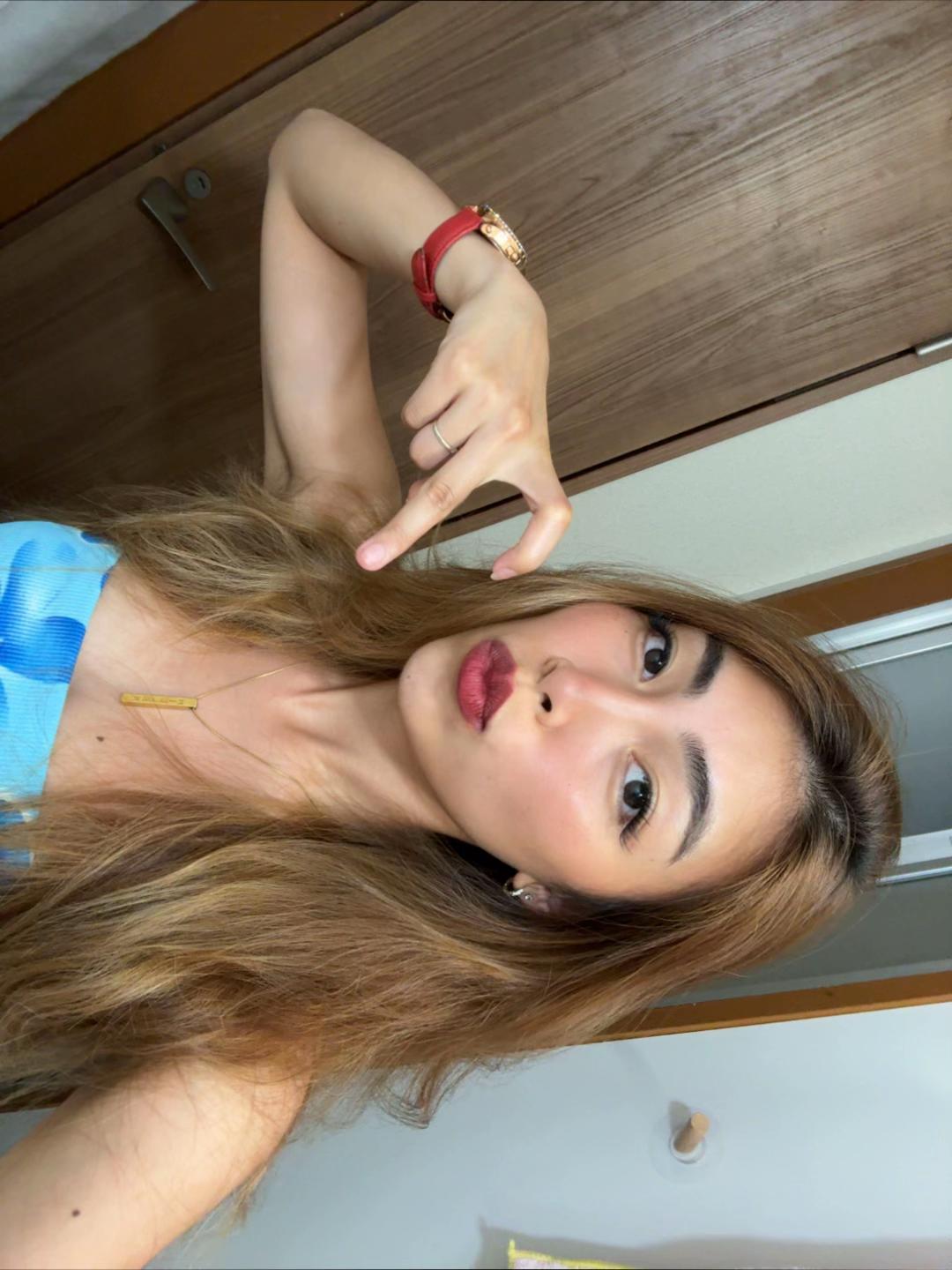 @Sexaaay