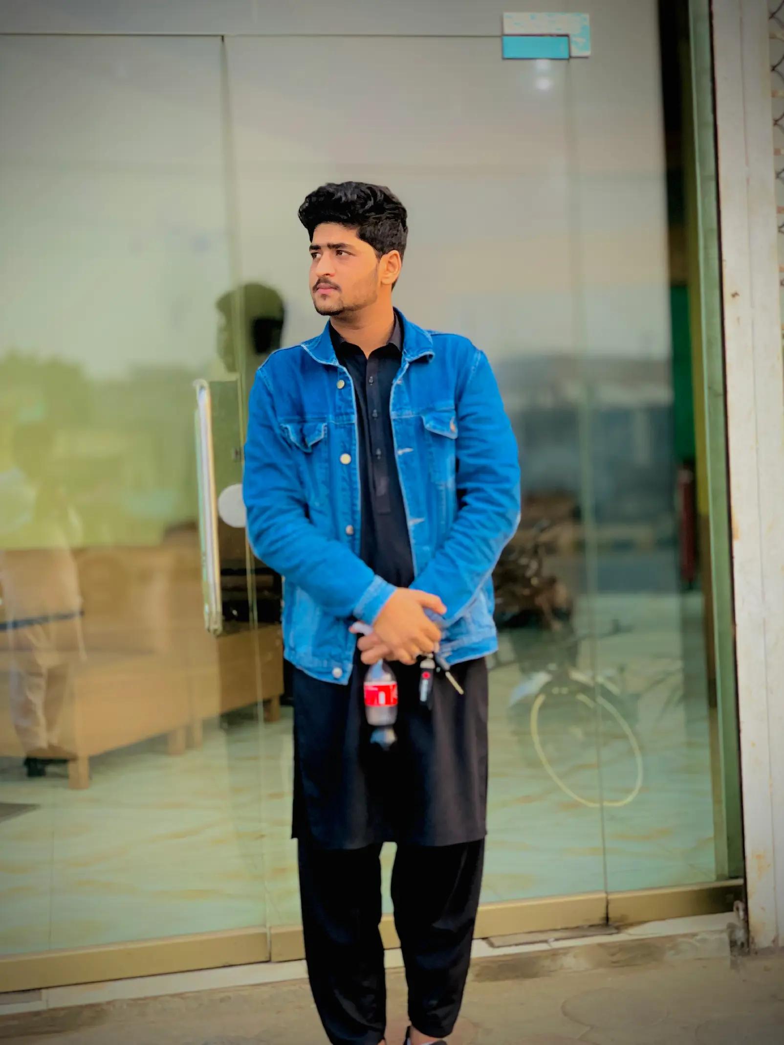 @👑 Chaudhary 𝐔𝐦𝐚𝐫👑