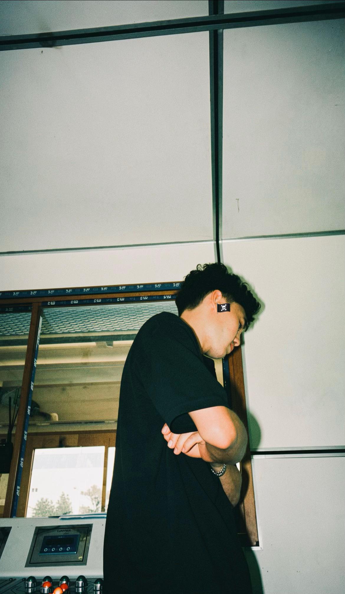 @randik🏴&zwj;☠️