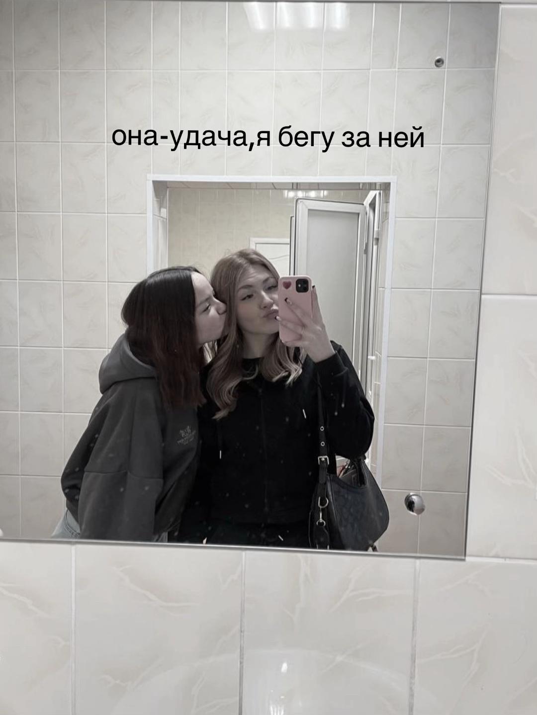 @Y.