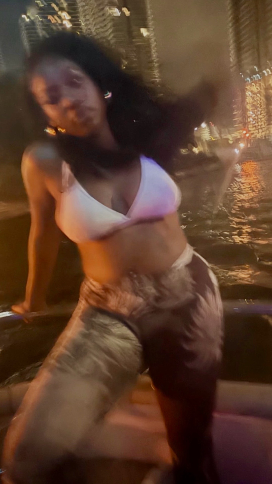 @$