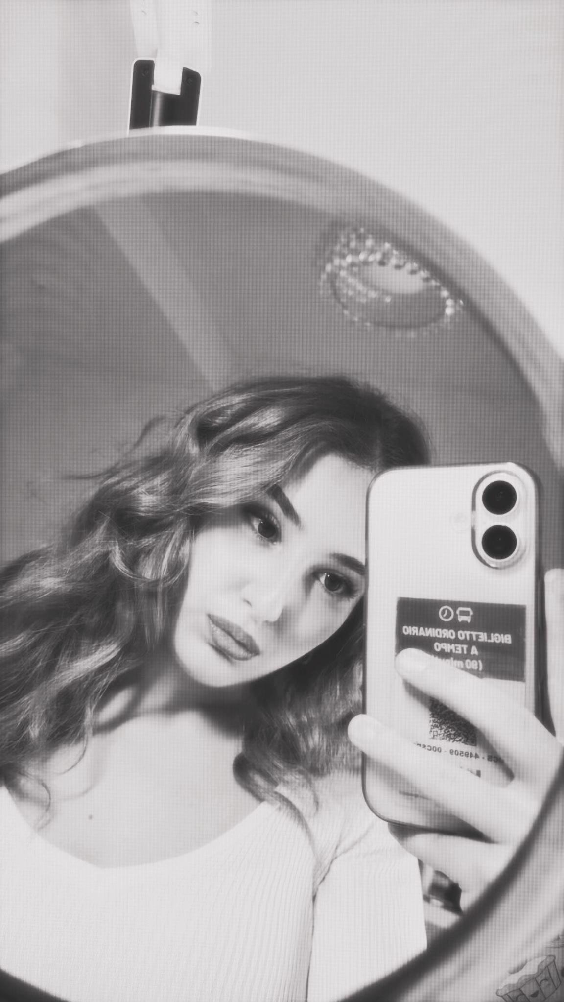 @𝓂𝒶𝓇𝒾