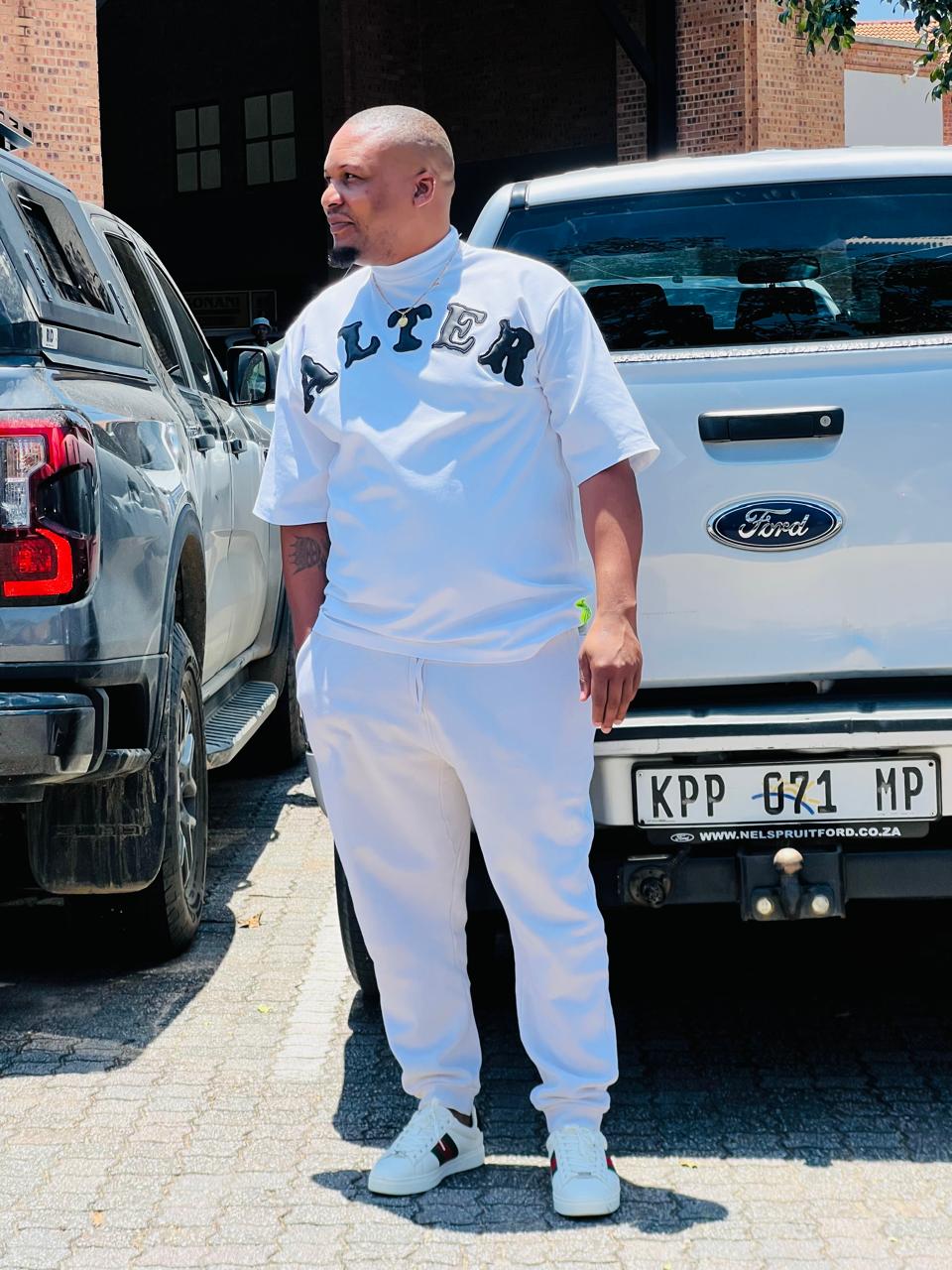 @BuhleMcking🇿🇦