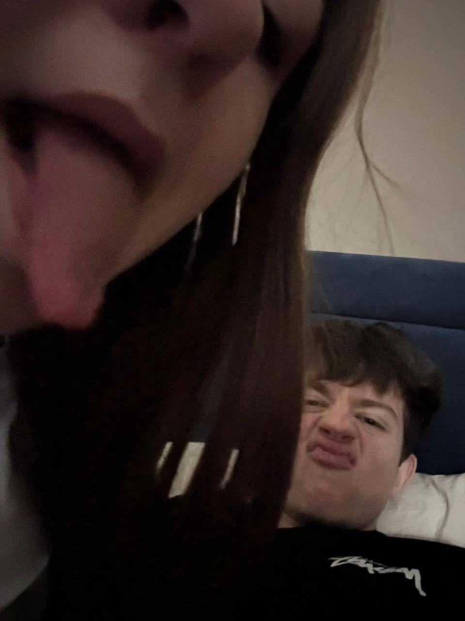 @Vikakh