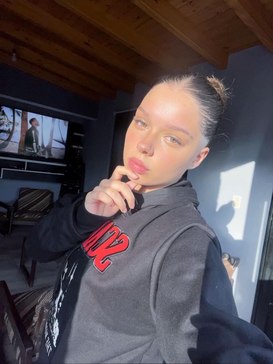 @🫠