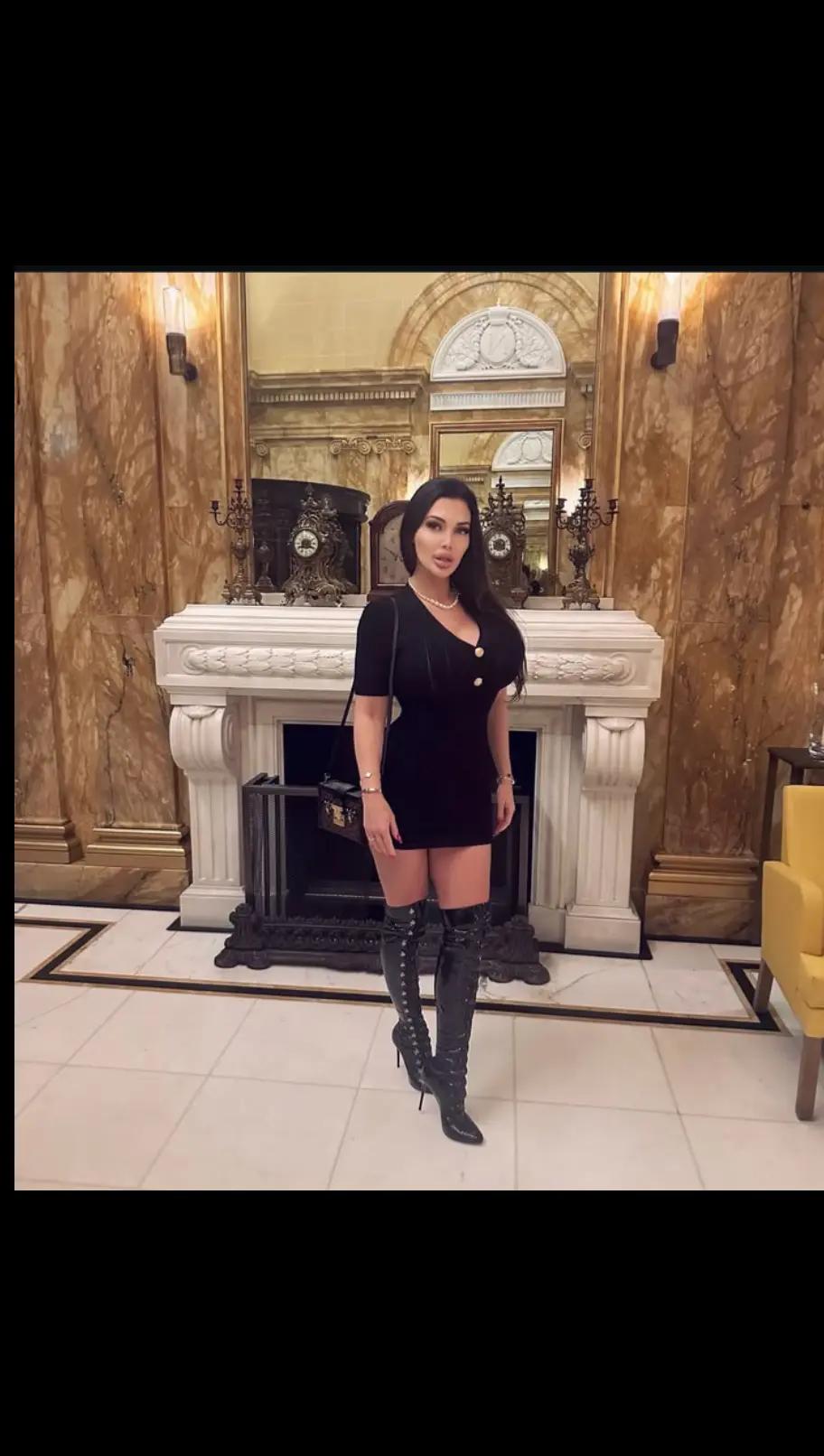 @Aletta Ocean (Dora Varga)