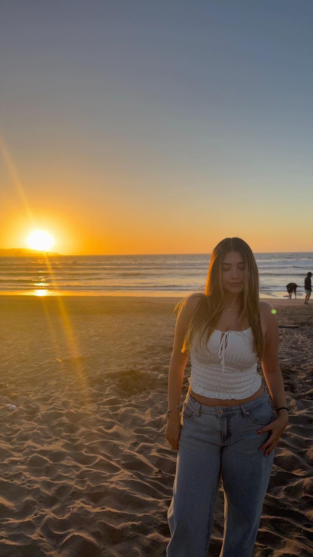 @lauraa