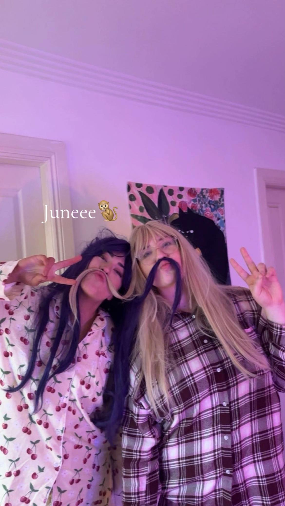 @Lily puccccccccccccioni
