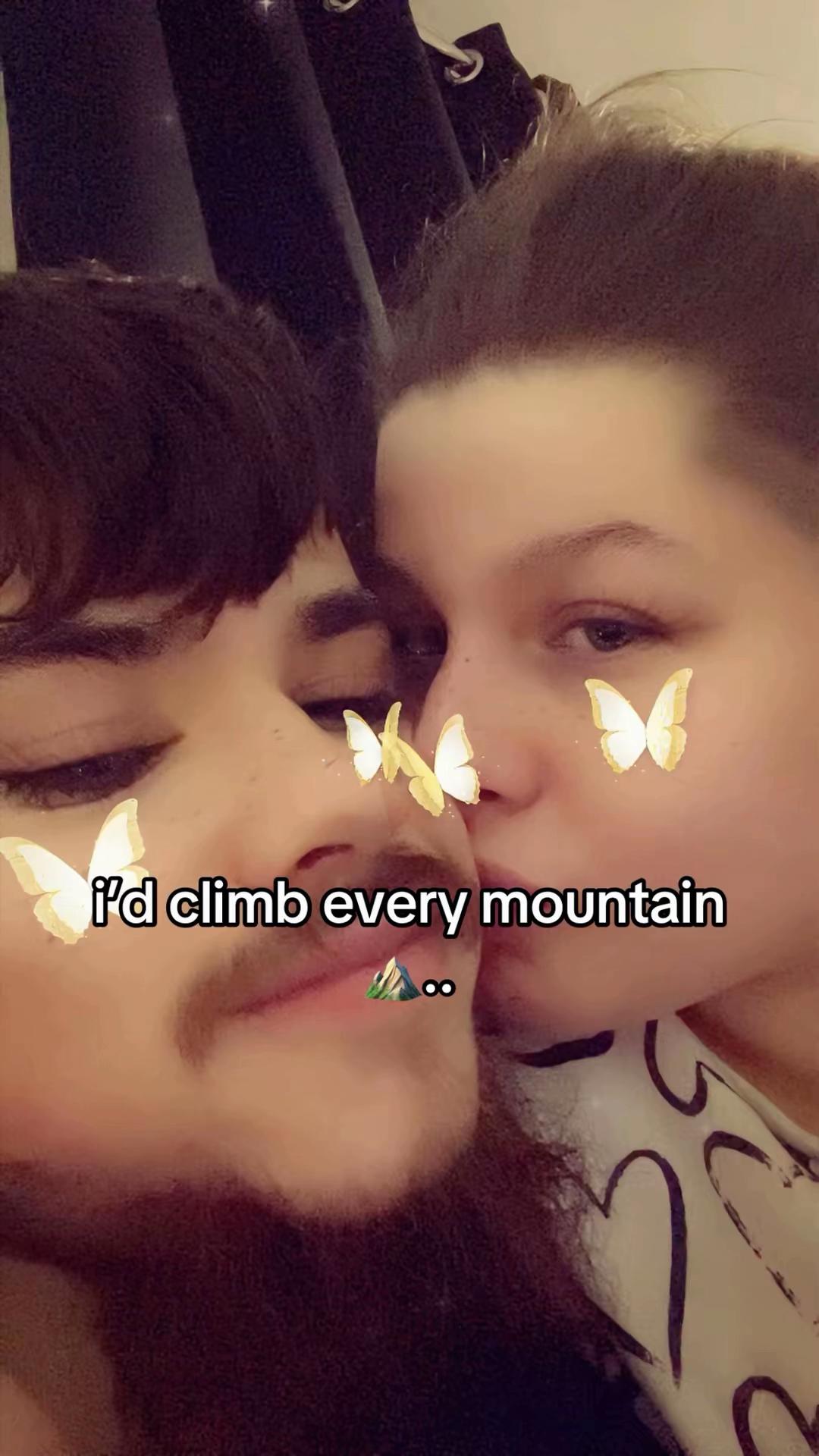 @Holly Louise 🦋🥰