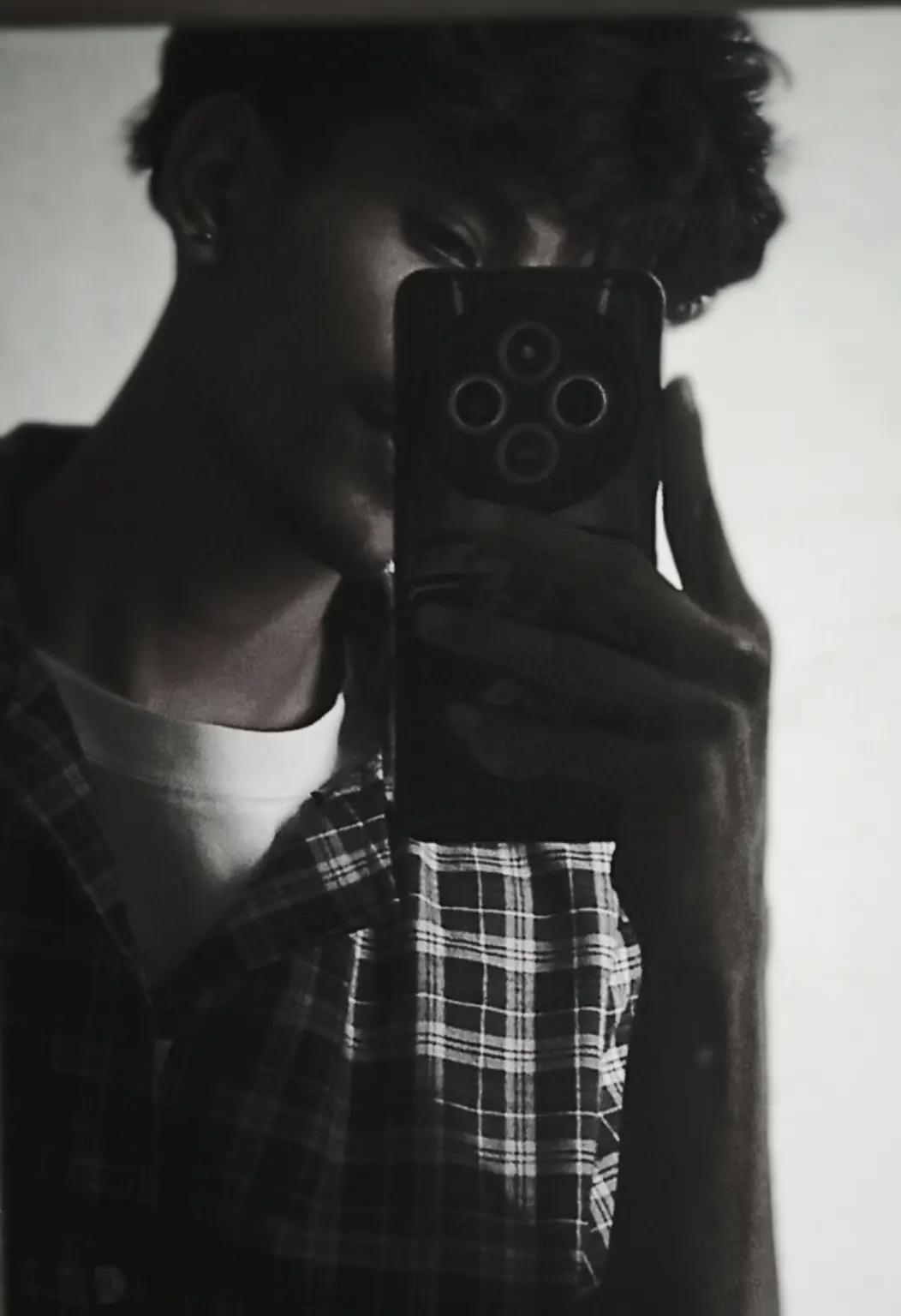 @NiTeSH Xngh👾