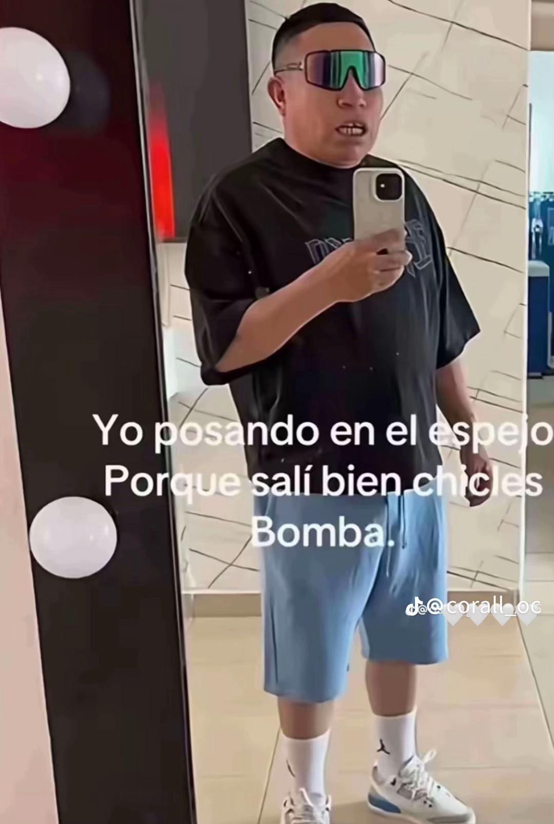@🫦