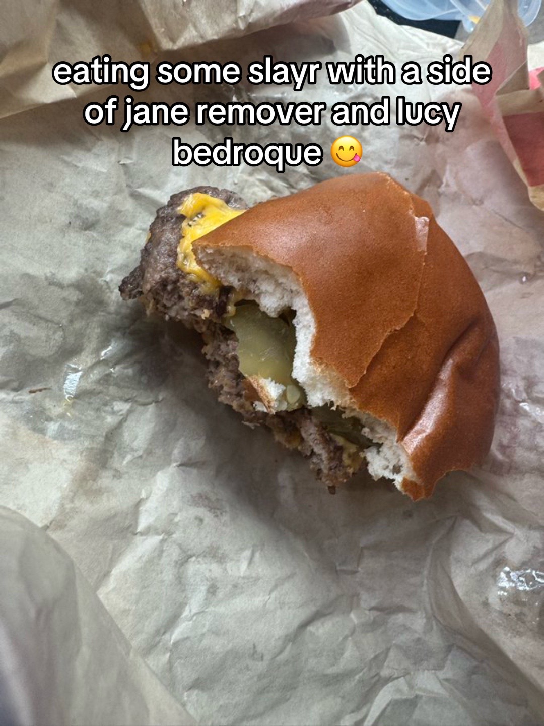 @⃟