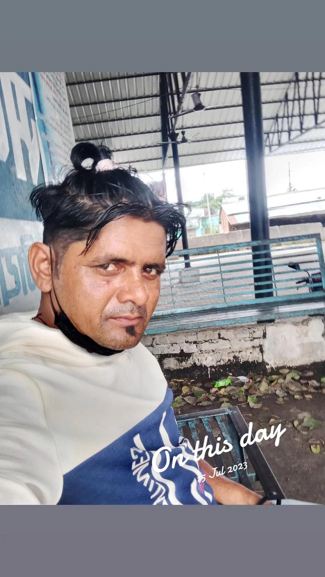 @mannuyadav
