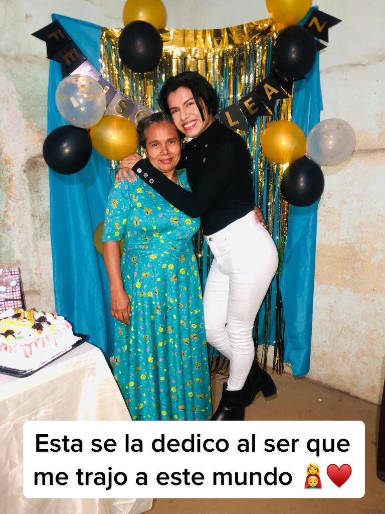 @Zoe_Alvarez♡