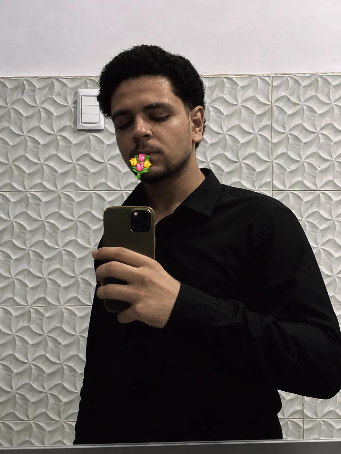 @كاره البشر!🤎