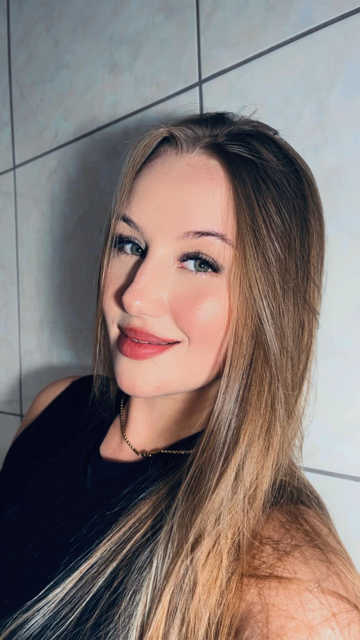 @Juliana Moro
