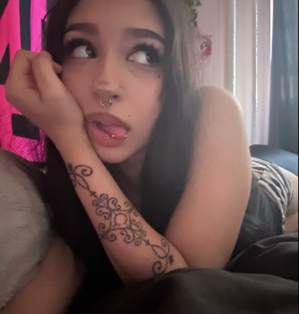 @🐼