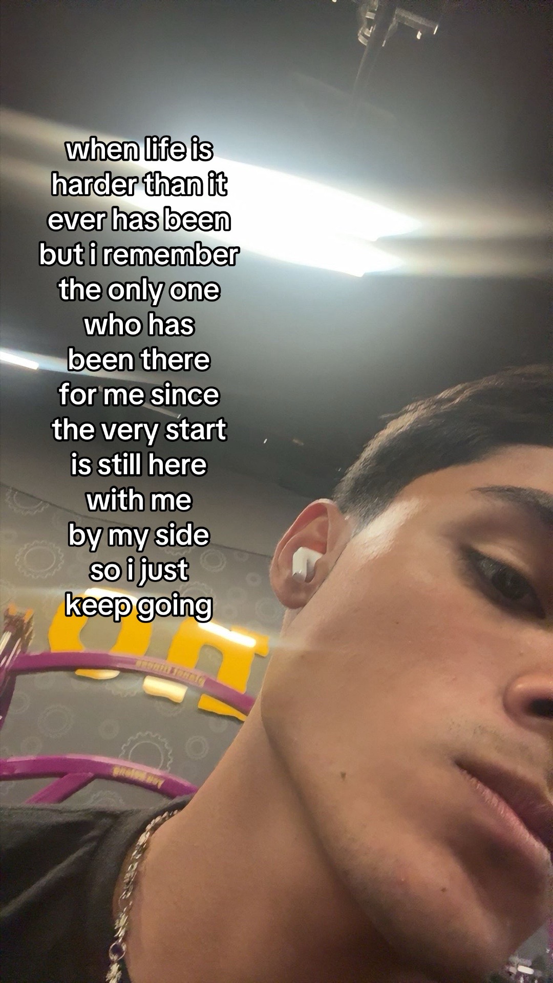 @𝒩