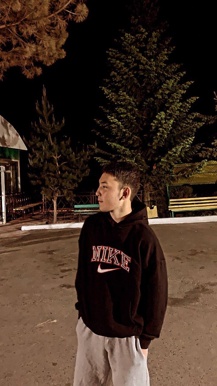 @𝐊𝐔𝐓𝐙𝐇𝐀𝐍🖤