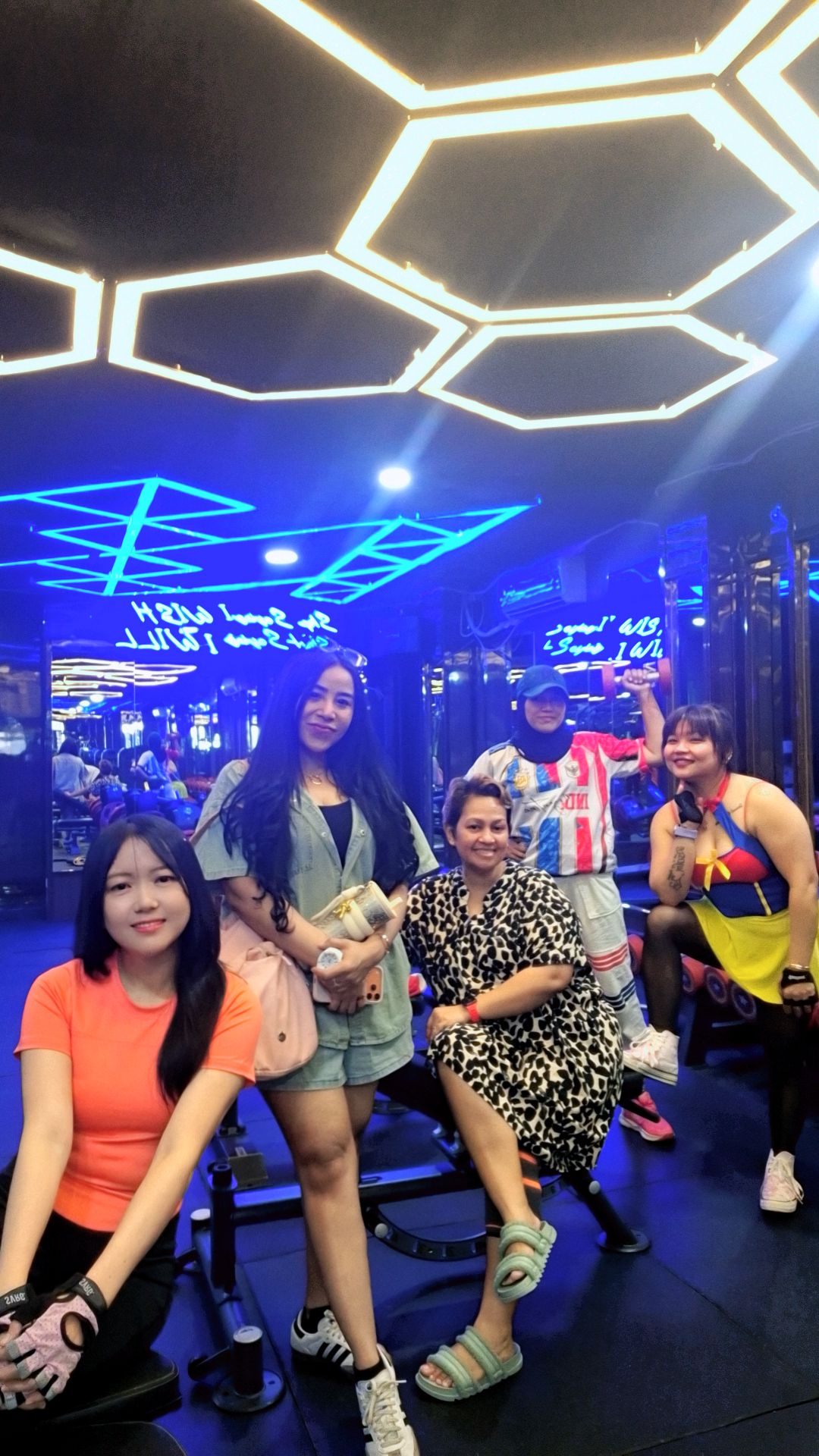 @Stevly Lau store