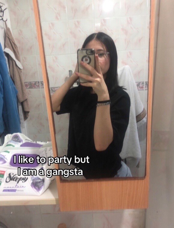 @𝓔.𝓔