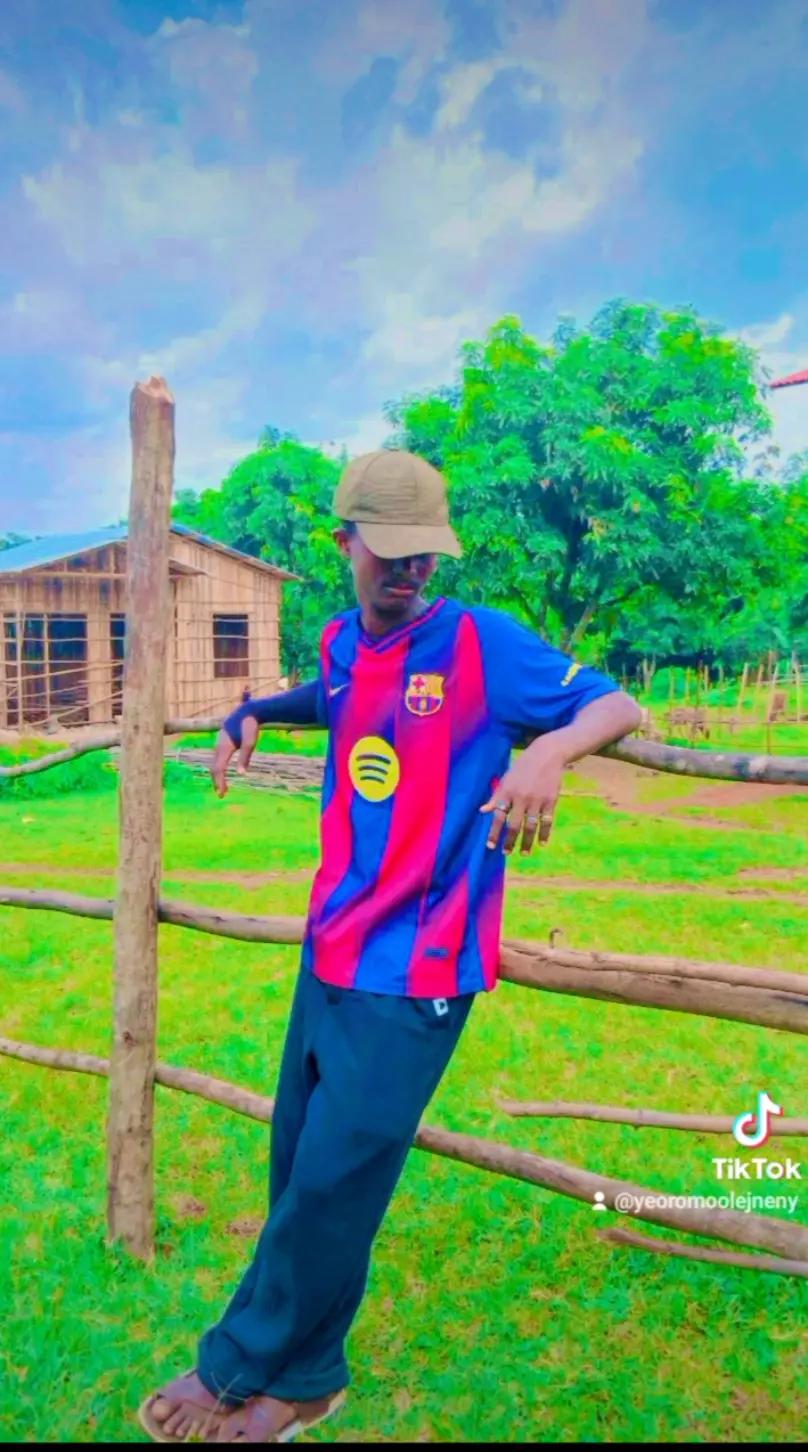 @dawit🇨🇦🇱🇷✝️🎧