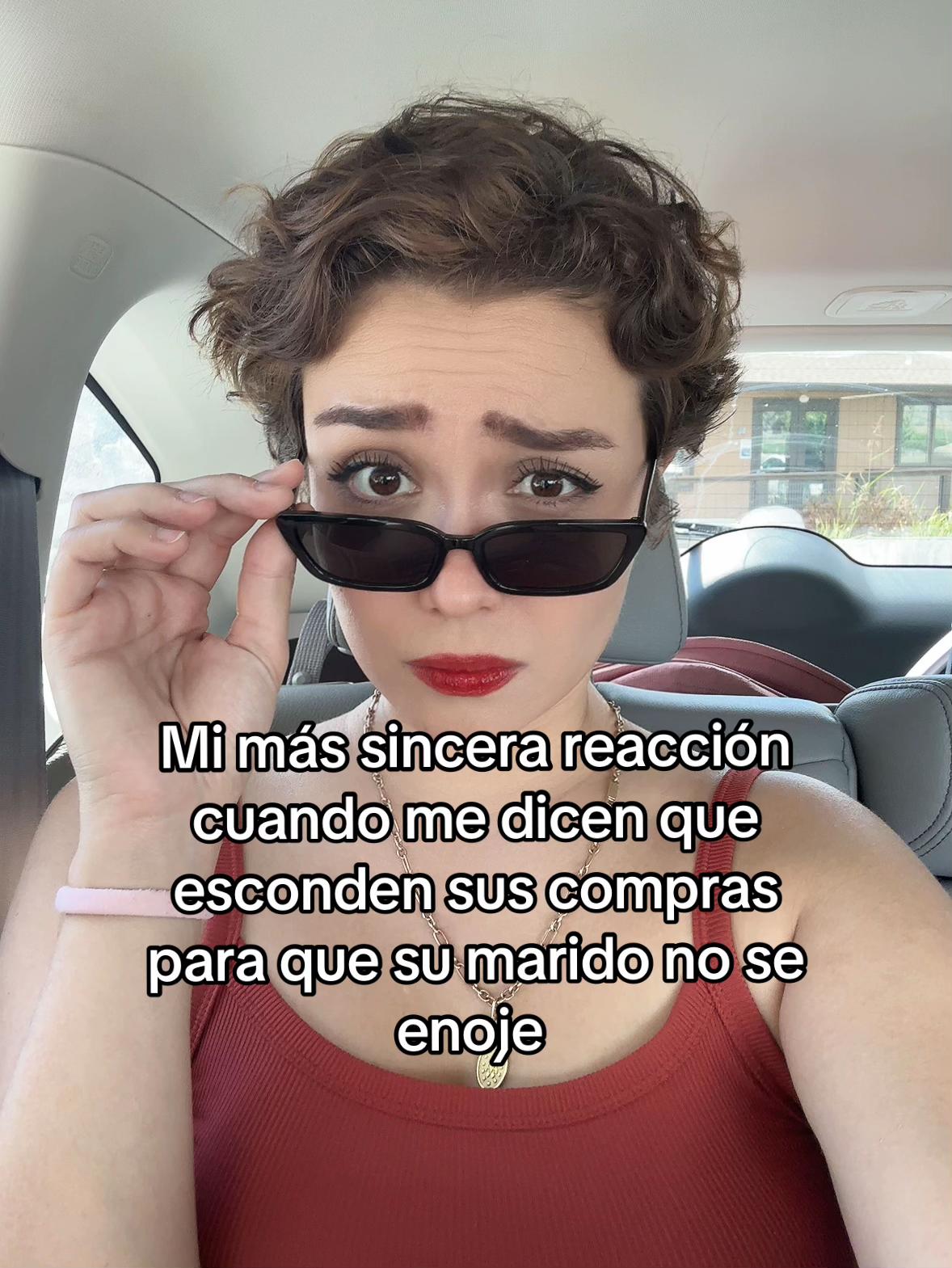 @Moni_Larios