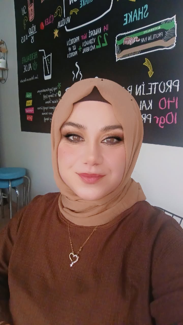 @deryasarı5541