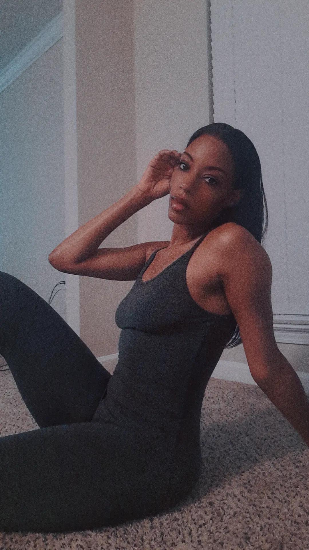 @🗽🇦🇬✨️Nicole Endor✨️🇯🇲🗽