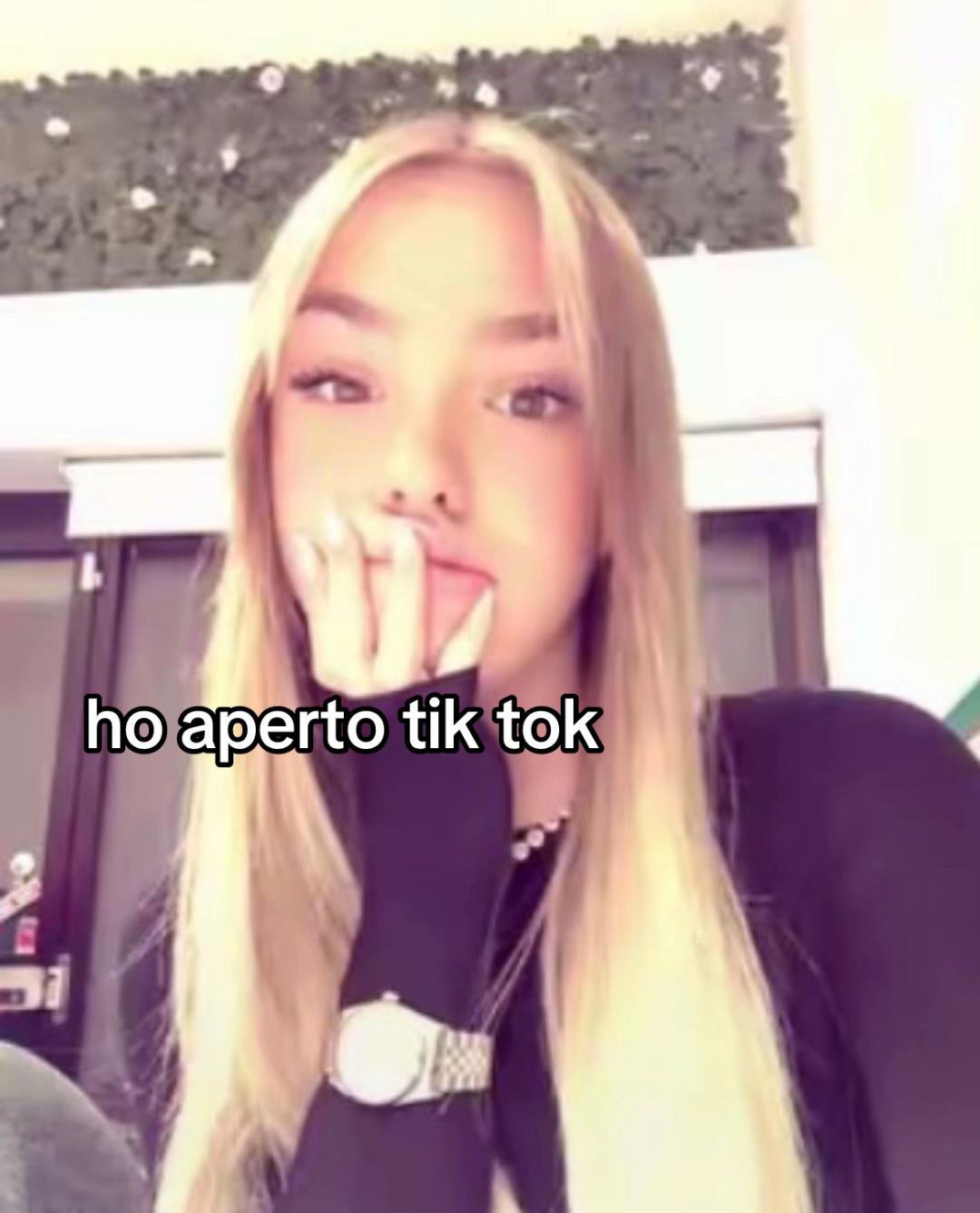 @𝐀𝐥𝐢𝐜𝐞𝐞🌺