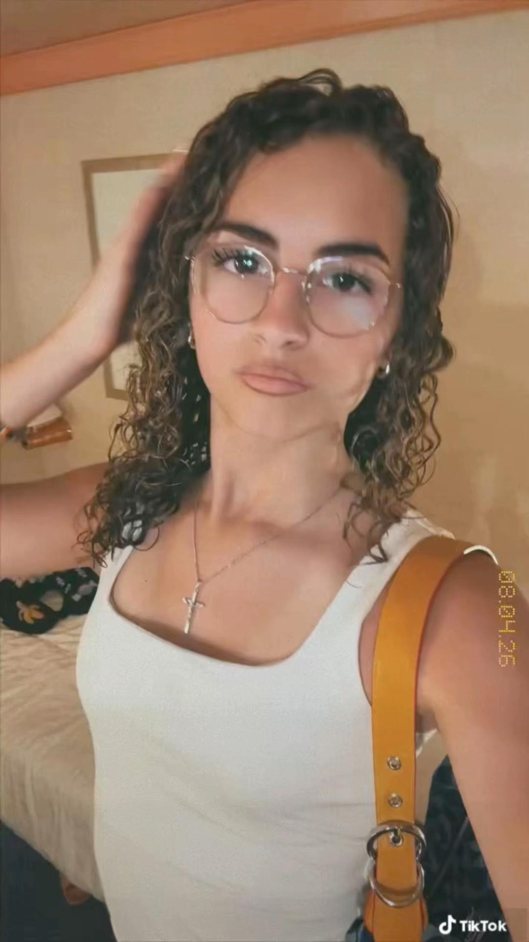 @𝐋𝐢𝐚𝐧𝐚