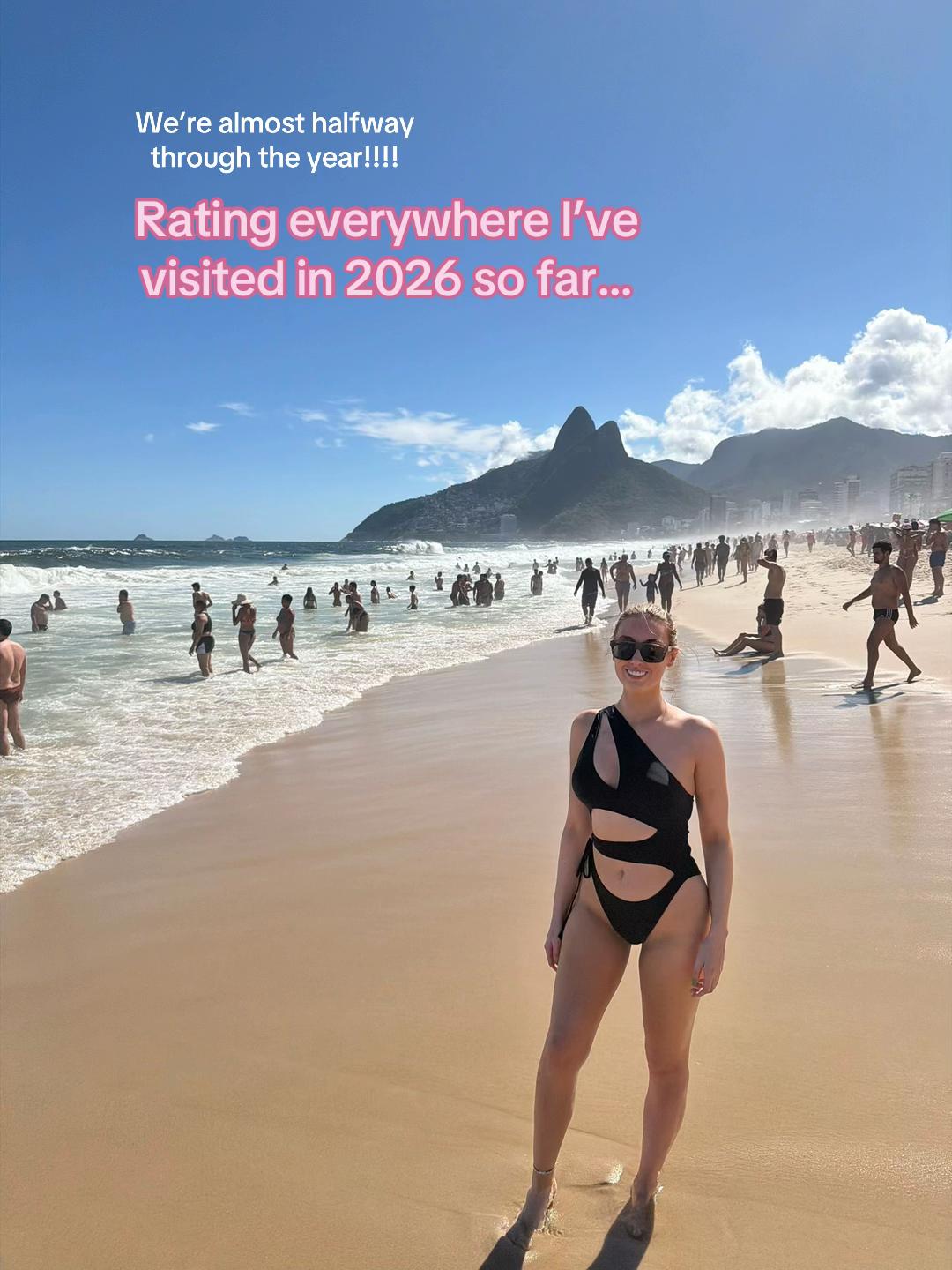 @Allie | Travel & the 9-5🌞