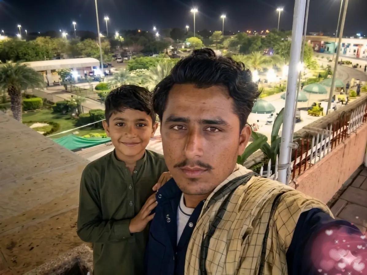 @Tamoor 075