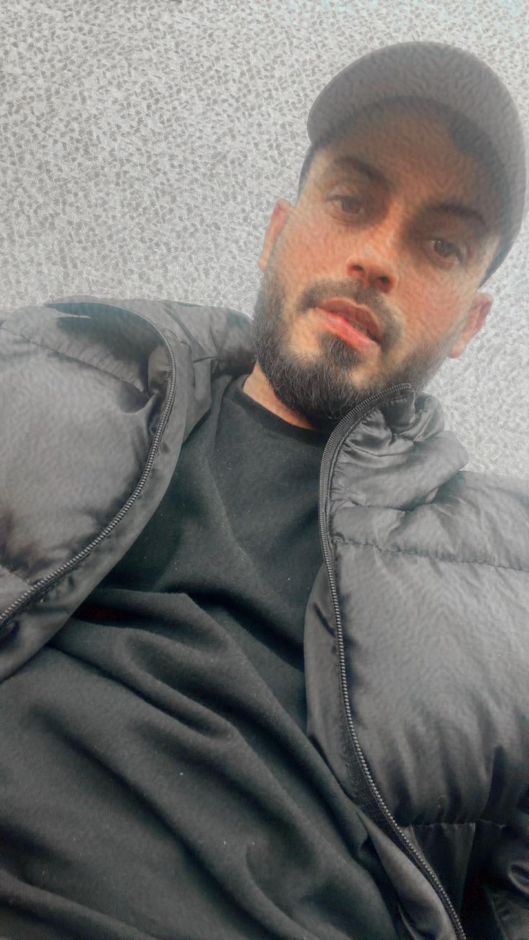 @✌️MR✌️ kashmiri🇬🇧