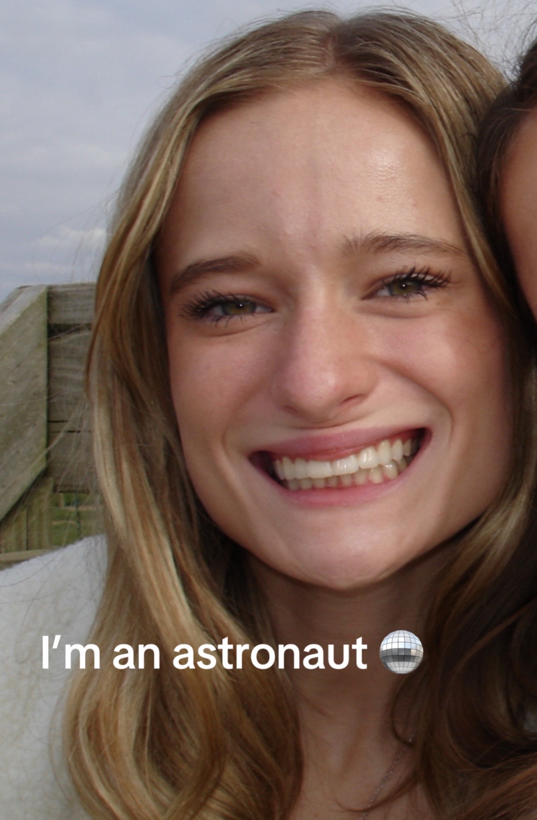 @Lucy_marrie09