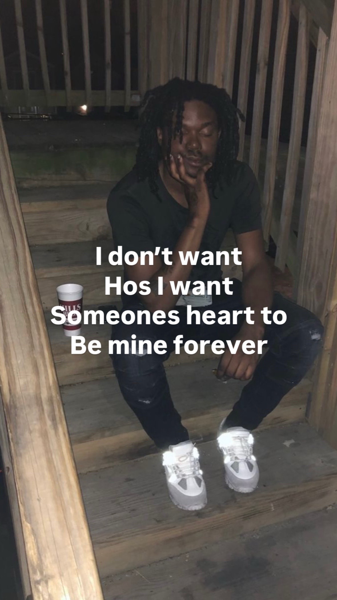 @✰