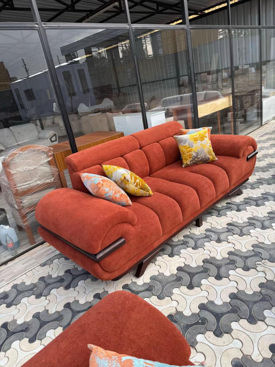 @BRANDDECOR_INTERIORS