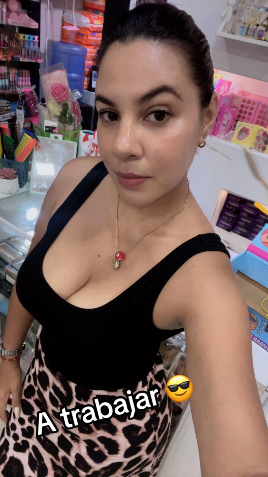 @karlagl1305