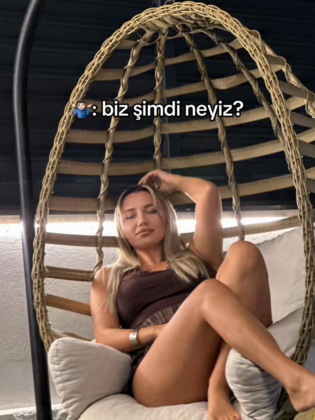 @Sadecemeldaaa