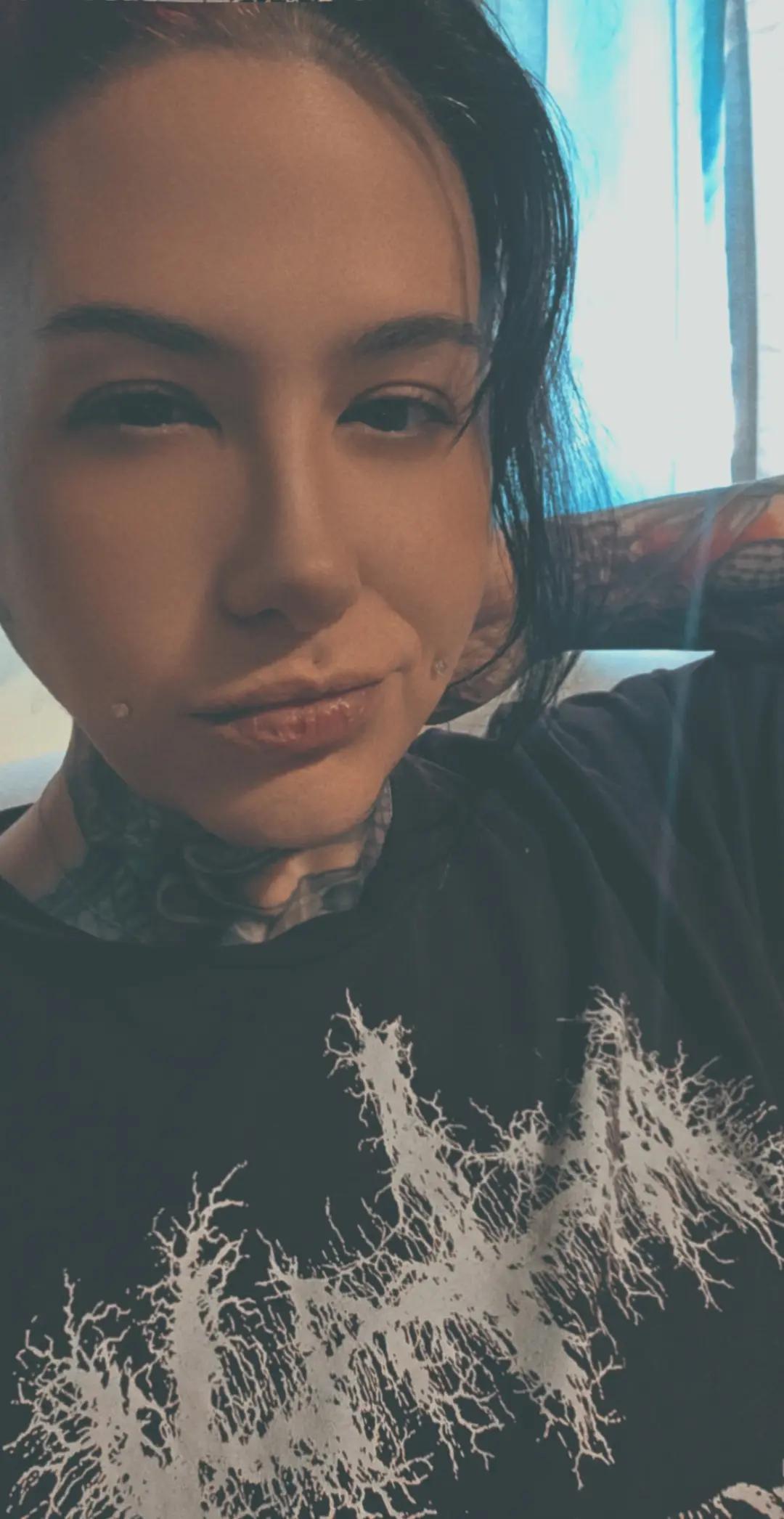 @Magenta Marie