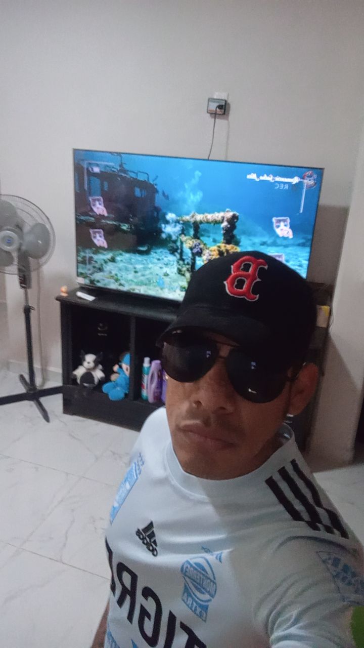 @Jesus González