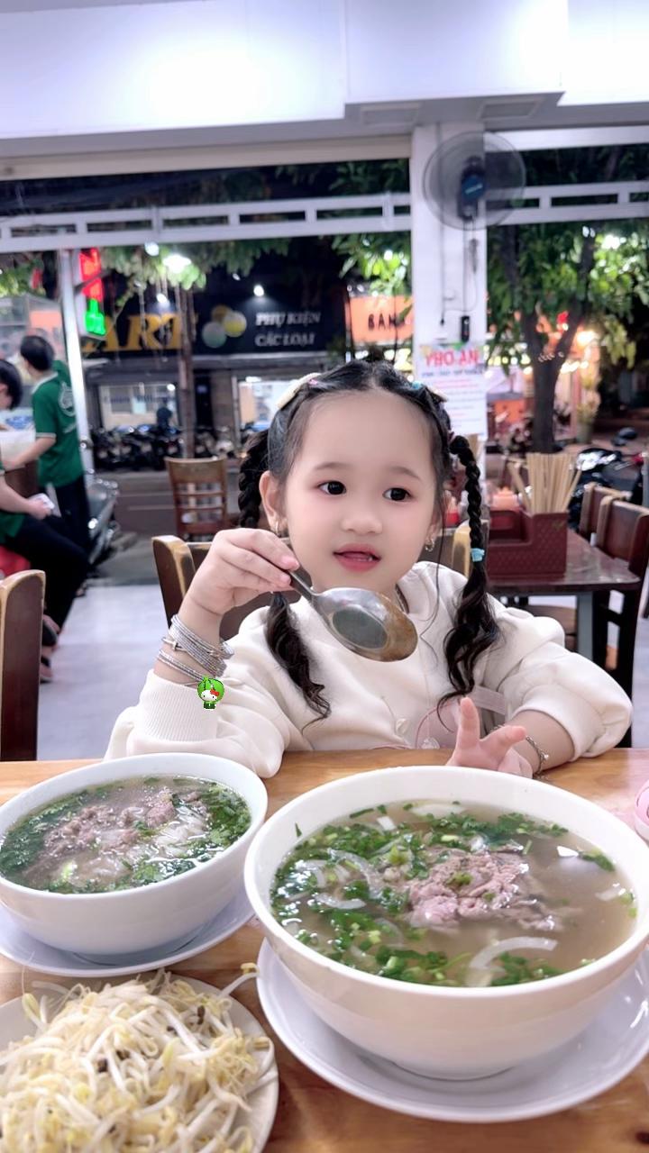 @Nguyễn Tr&acirc;m anh: k&ecirc;nh g&aacute;i xinh