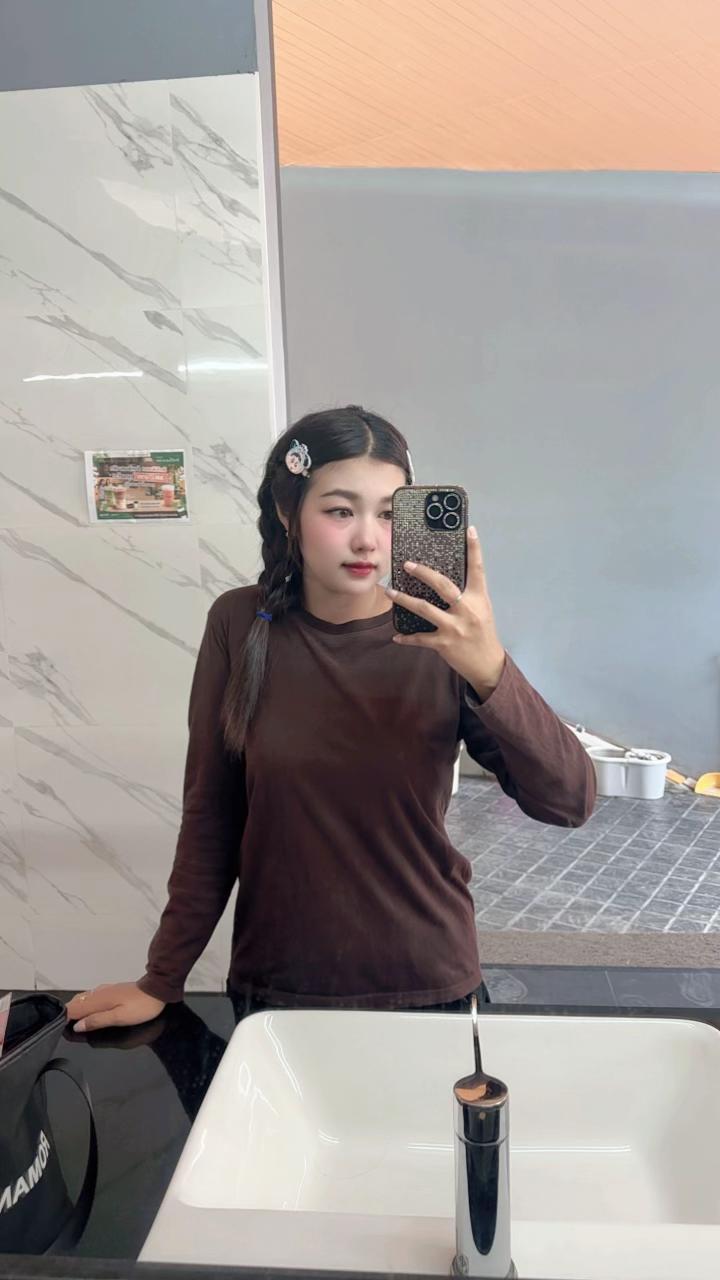 @Chompoo