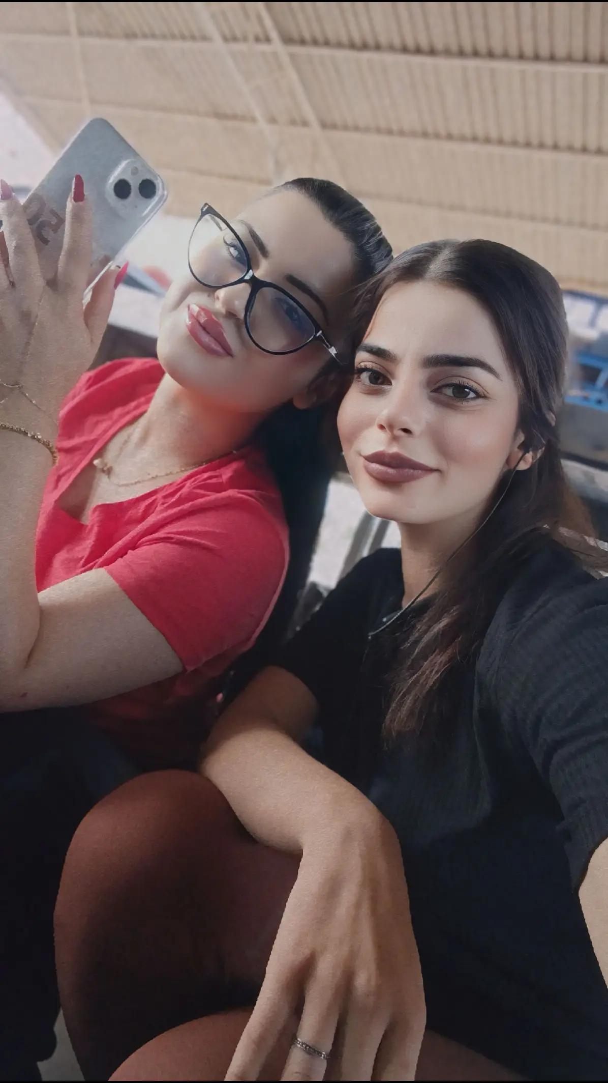 @emoş